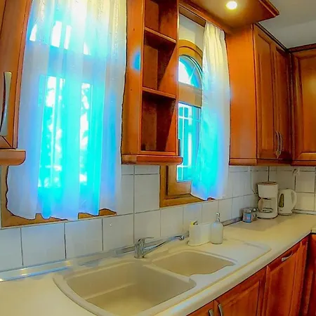 Antony'S Luxury Apartments Nikiti  Exterior foto