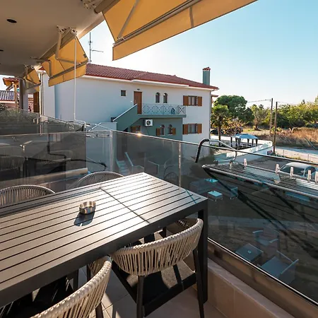 Antony'S Luxury Apartments Nikiti  Exterior foto