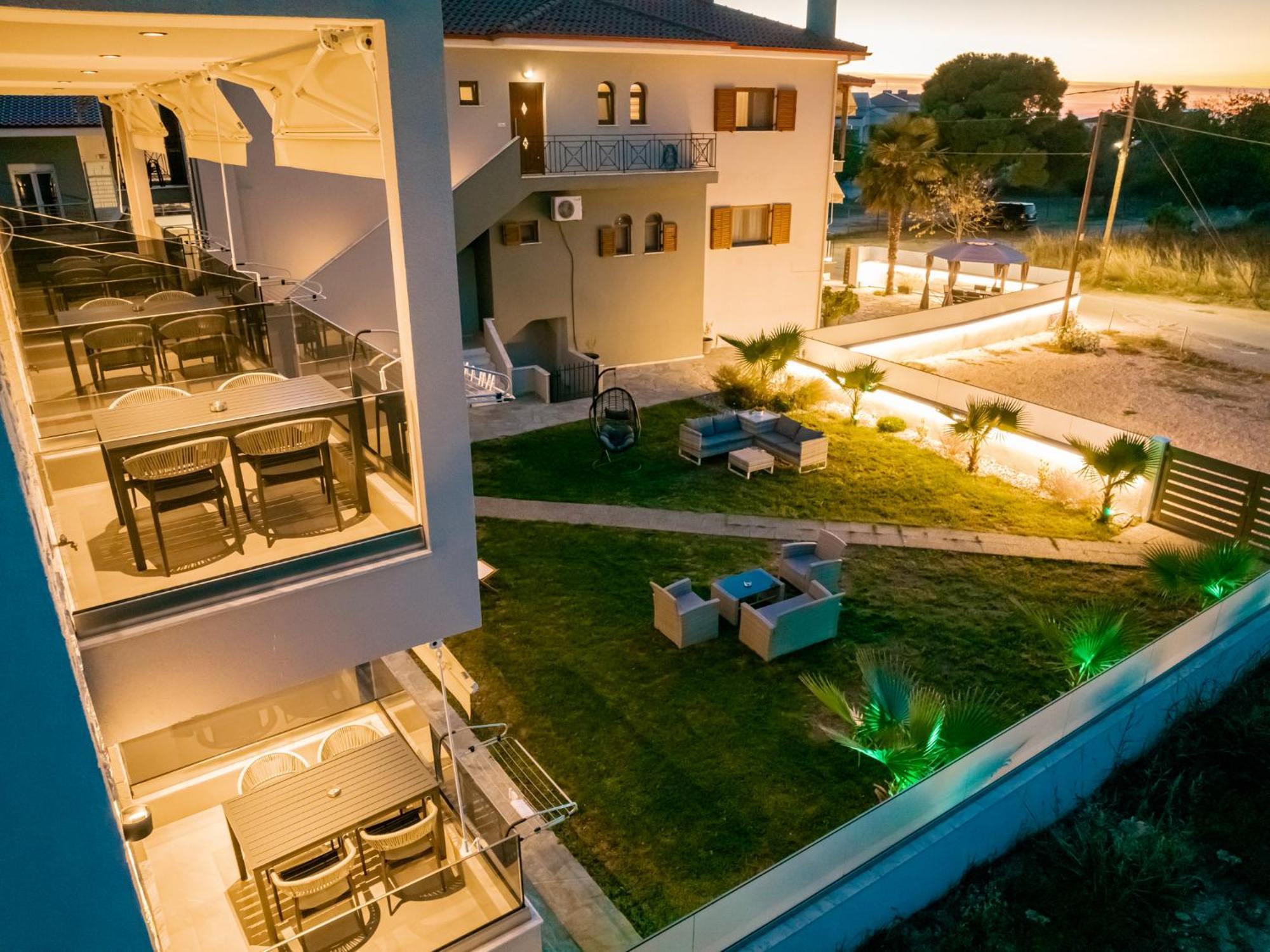 Antony's Luxury Apartment *