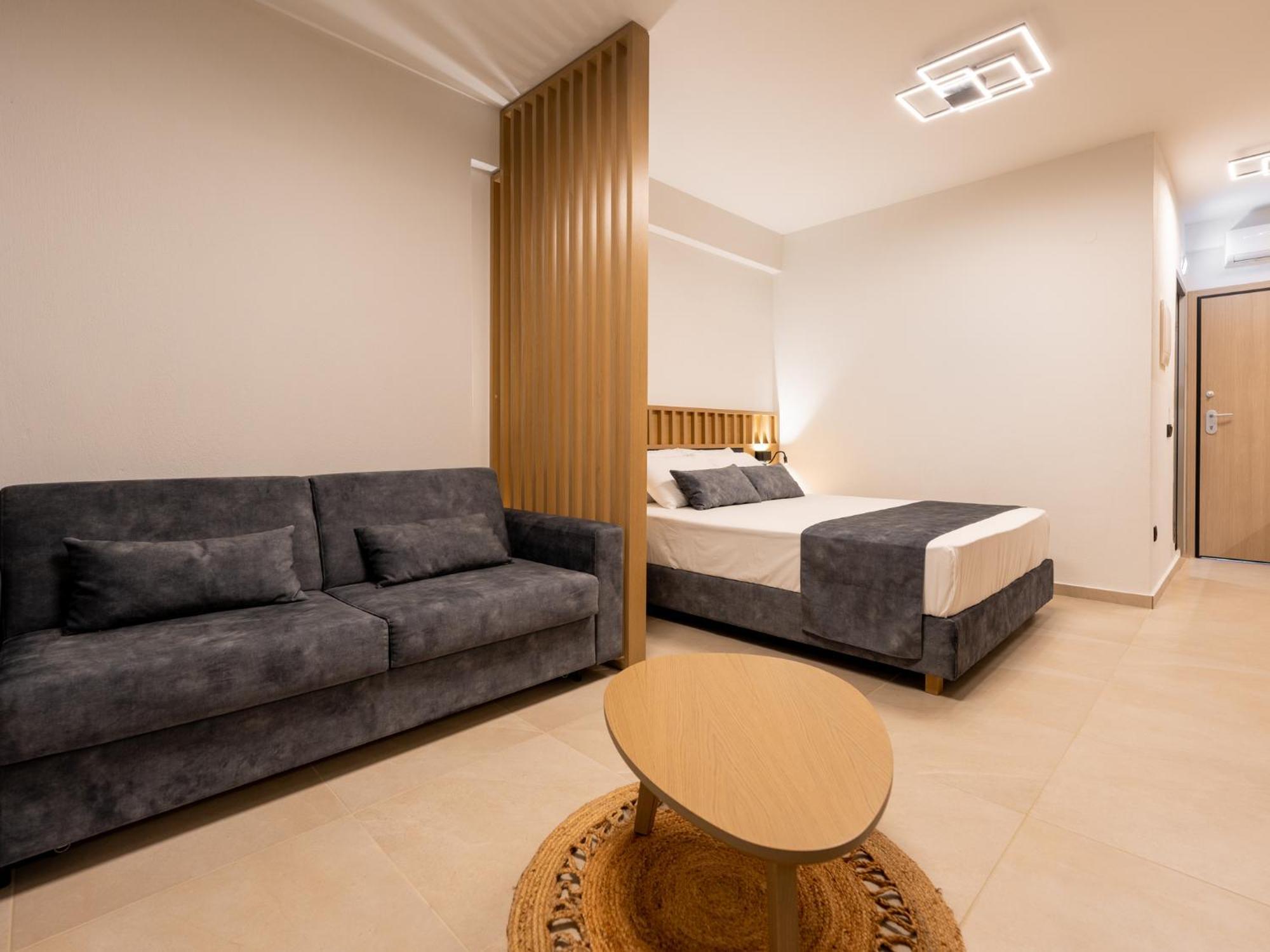 Antony's Luxury