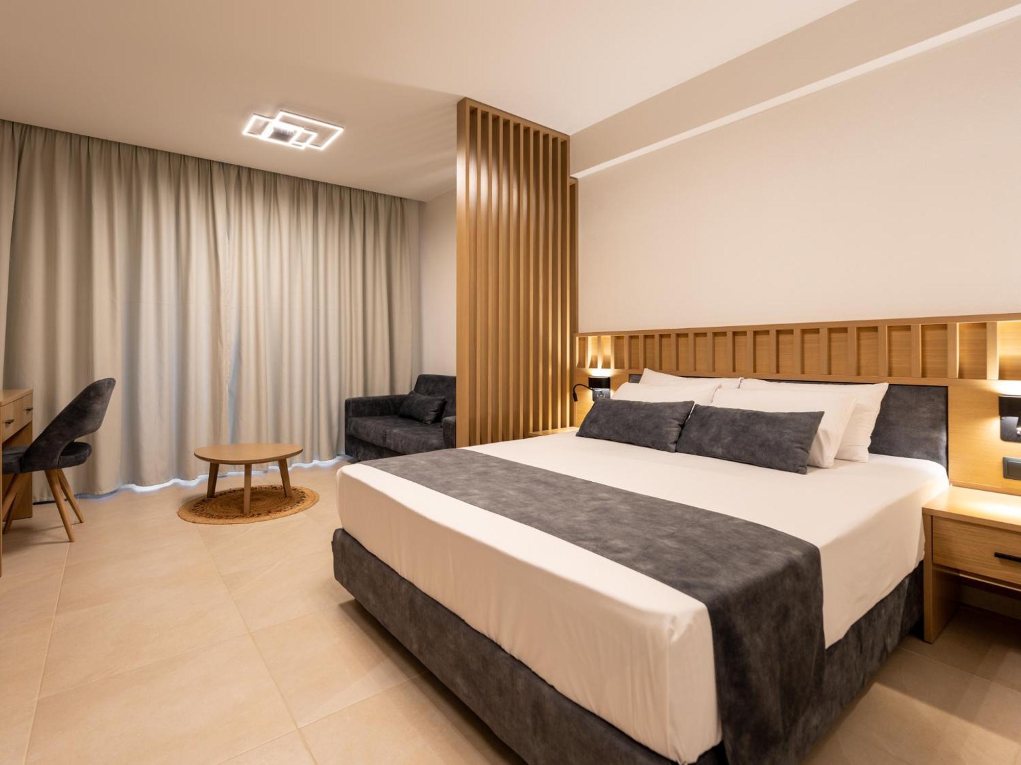 Antony's Luxury