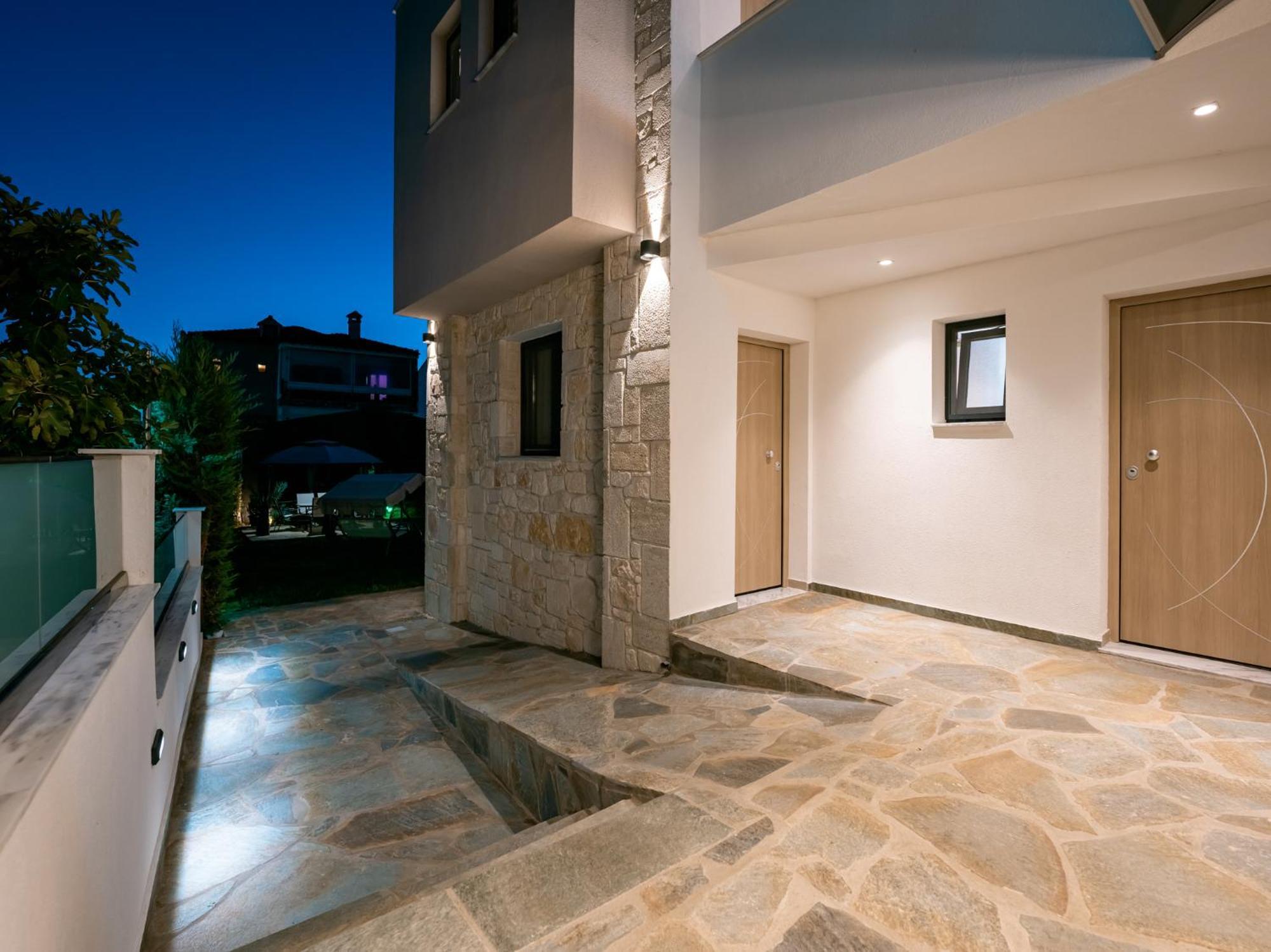 Antony's Luxury