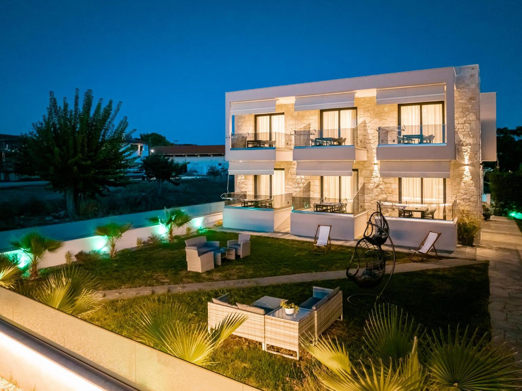 Antony's Luxury Nikiti (Sithonia)